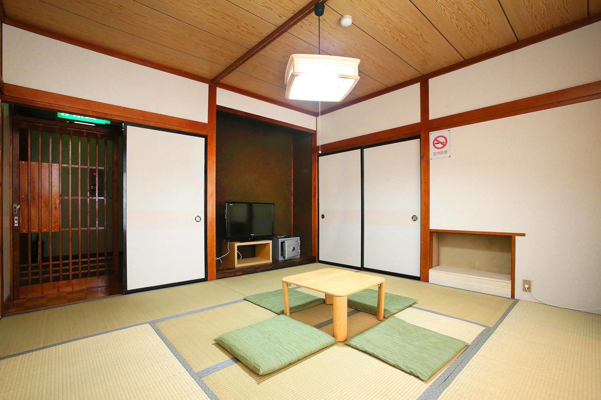 Nozawaonsen Guest House Miyazawa Exterior photo